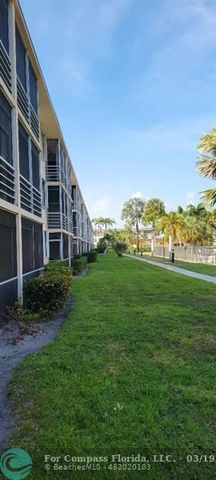 $196,200 | 4500 North Federal Highway, Unit 212, Lighthouse Point, FL 33064