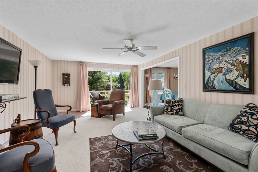 98 Village Post Road, Unit 98 Danvers, MA 01923 - Photo 7 of 27