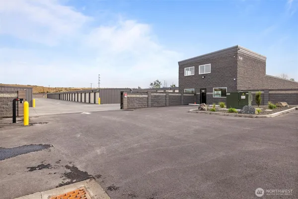 $1,137 | 1846 Dell Avenue, Unit K, Walla Walla, WA 99362