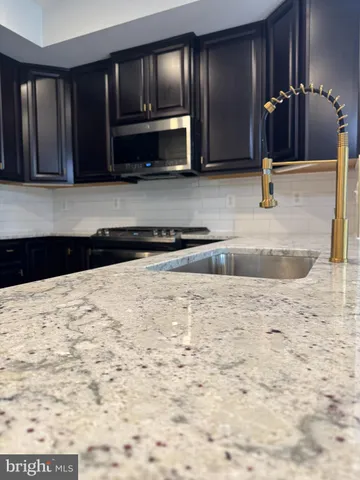 $2,600 | 5822 Oakdale Vlg Road, Ijamsville, MD 21754