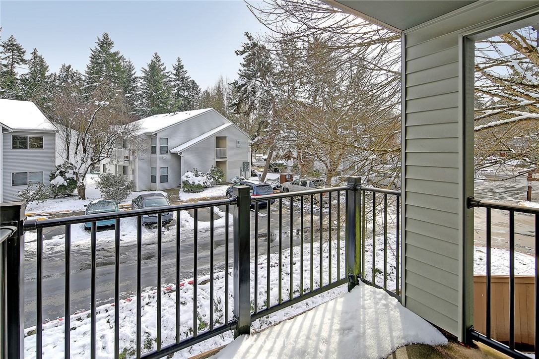 9805 Avondale Road Northeast, Unit U256 Redmond, WA 98052 - Photo 8 of 18 Gallery Image 8