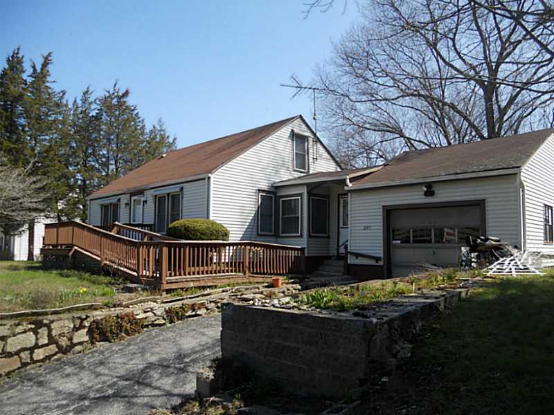 207 Old County Road Smithfield, RI 02917 - Photo 3 of 15 Exterior Front.