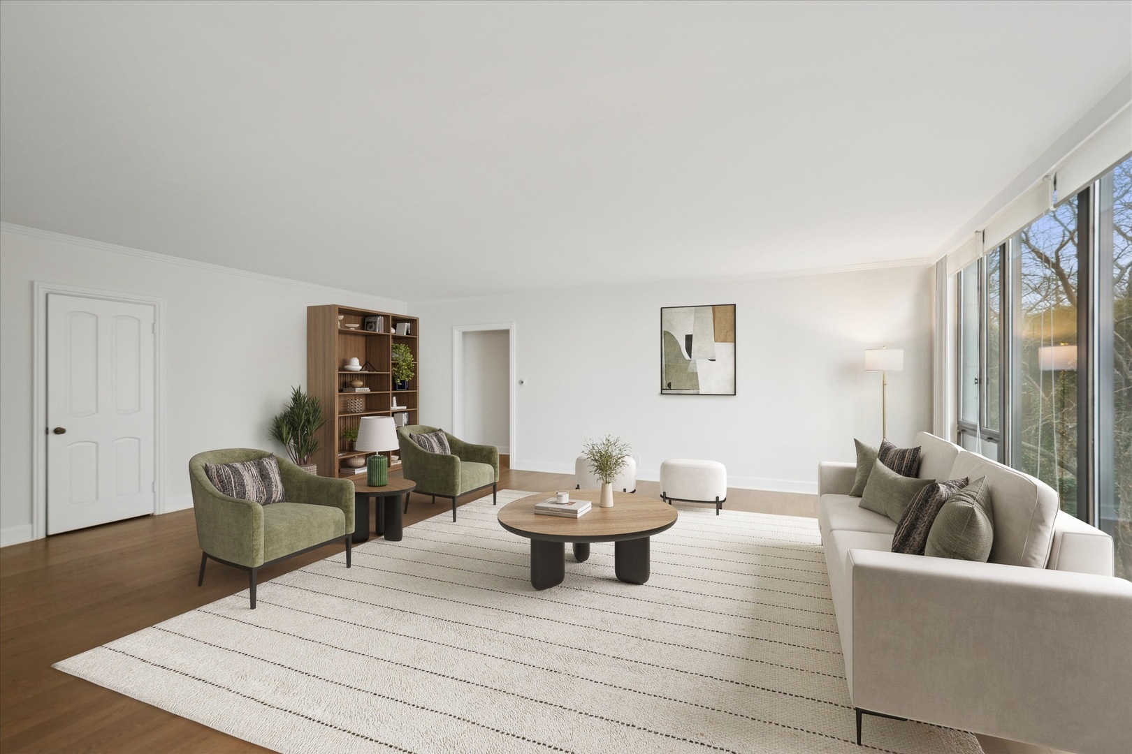 1420 Sheridan Road, Unit 3I Wilmette, IL 60091 - Photo 8 of 16 a living room with furniture and a potted plant