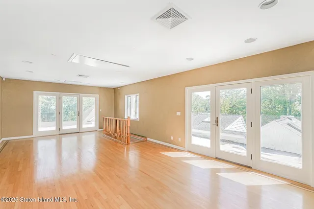 $2,499,000 | 26 Highpoint Road | Todt Hill