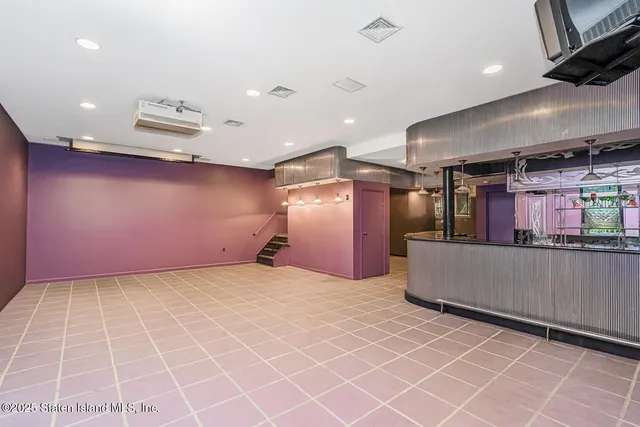 $2,499,000 | 26 Highpoint Road | Todt Hill