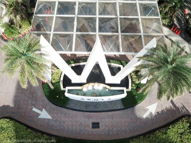 a view of outdoor space