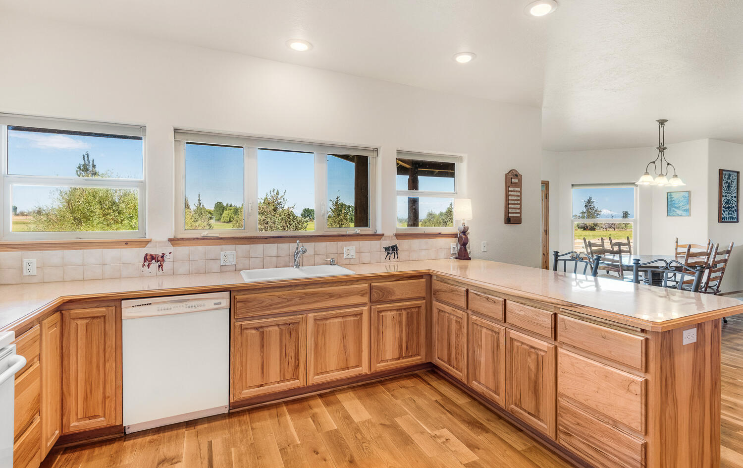 10934 Fleming Road Powell Butte, OR 97753 - Photo 14 of 56 Gallery Image 14