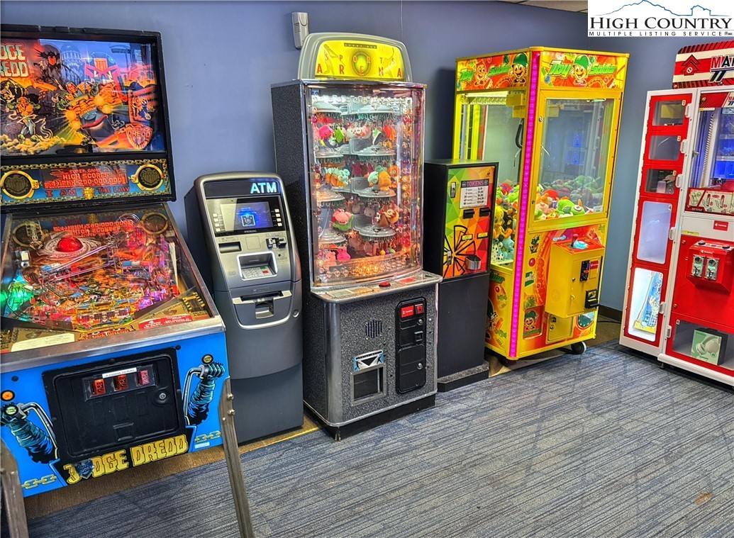 301 Pinnacle Inn Road, Unit 2105 Beech Mountain, NC 28604 - Photo 20 of 23 a view of an entryway with wooden floor