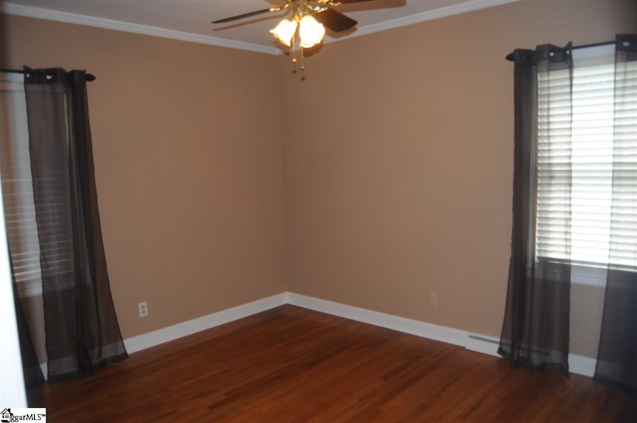 206 Chestnut Avenue Greer, SC 29651 - Photo 8 of 14 Gallery Image 8