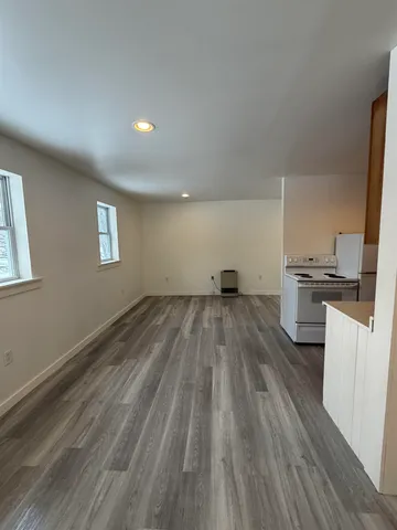 $1,700 | 722 Highway 30, Townshend, VT 05353