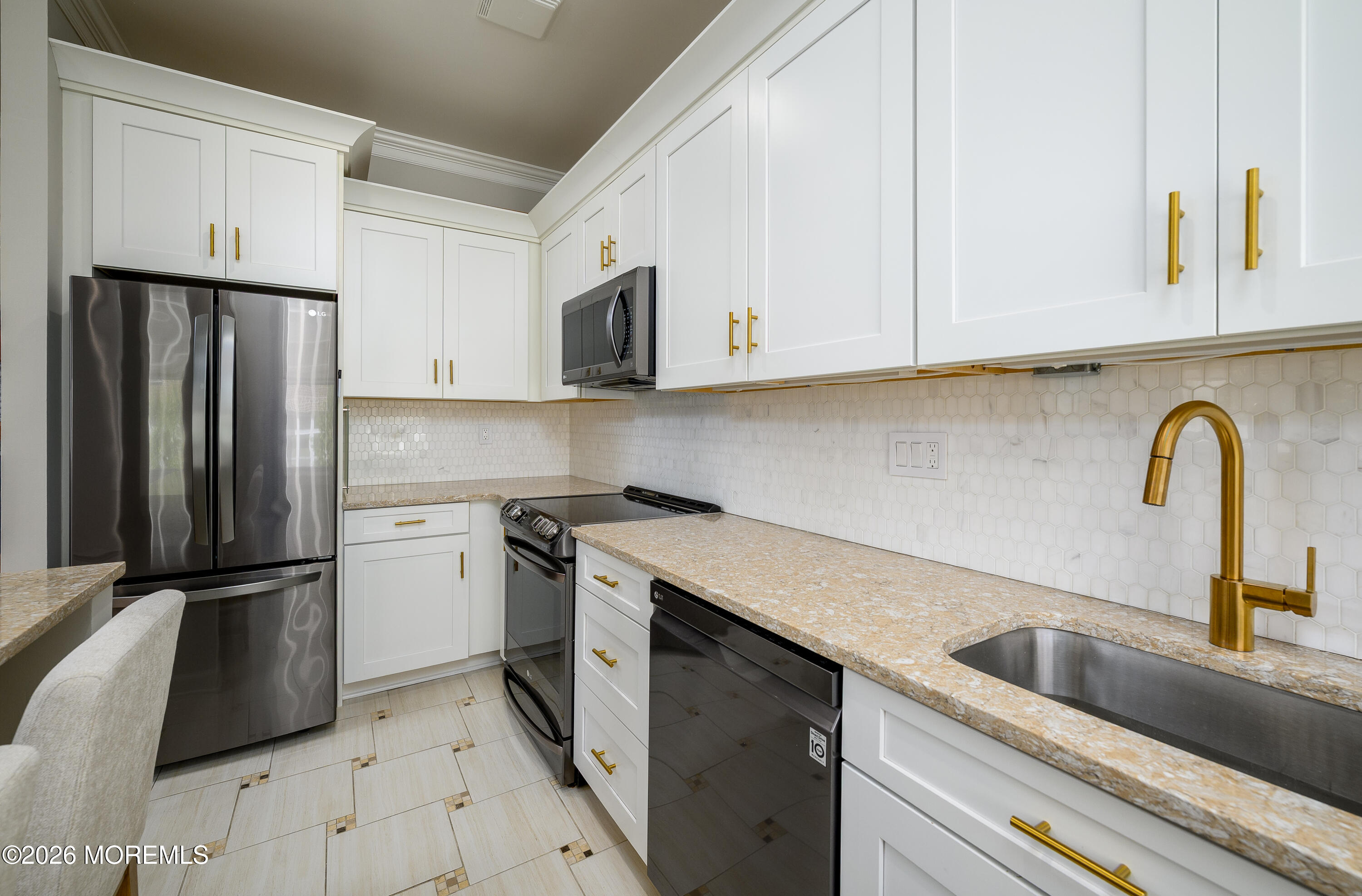 523 Trinity Place, Unit 2DS Westfield, NJ 07090 - Photo 13 of 30 523_Trinity_Pl-10