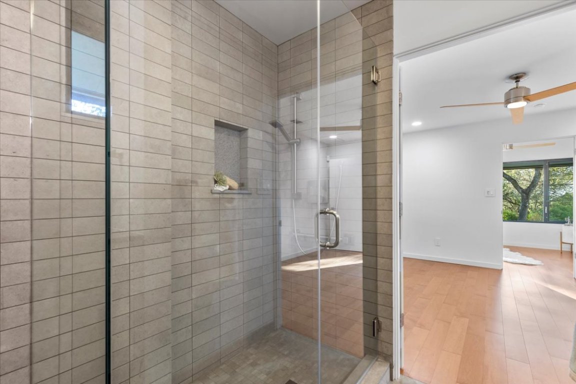 3923 Glengarry Drive Austin, TX 78731 - Photo 23 of 33 a bathroom with a shower