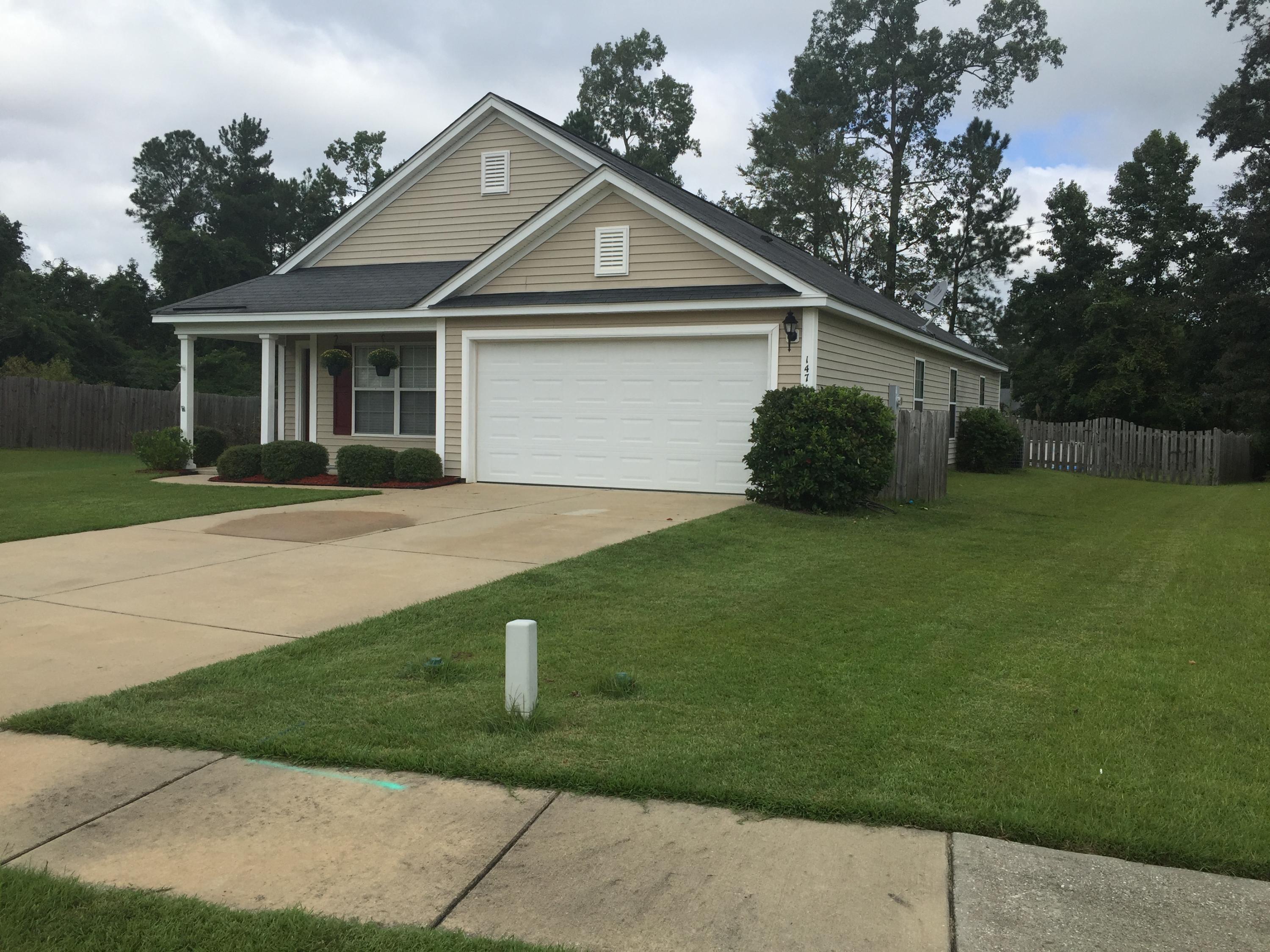 147 Thistle Road Goose Creek, SC 29445 - Photo 5 of 45 IMG_3523