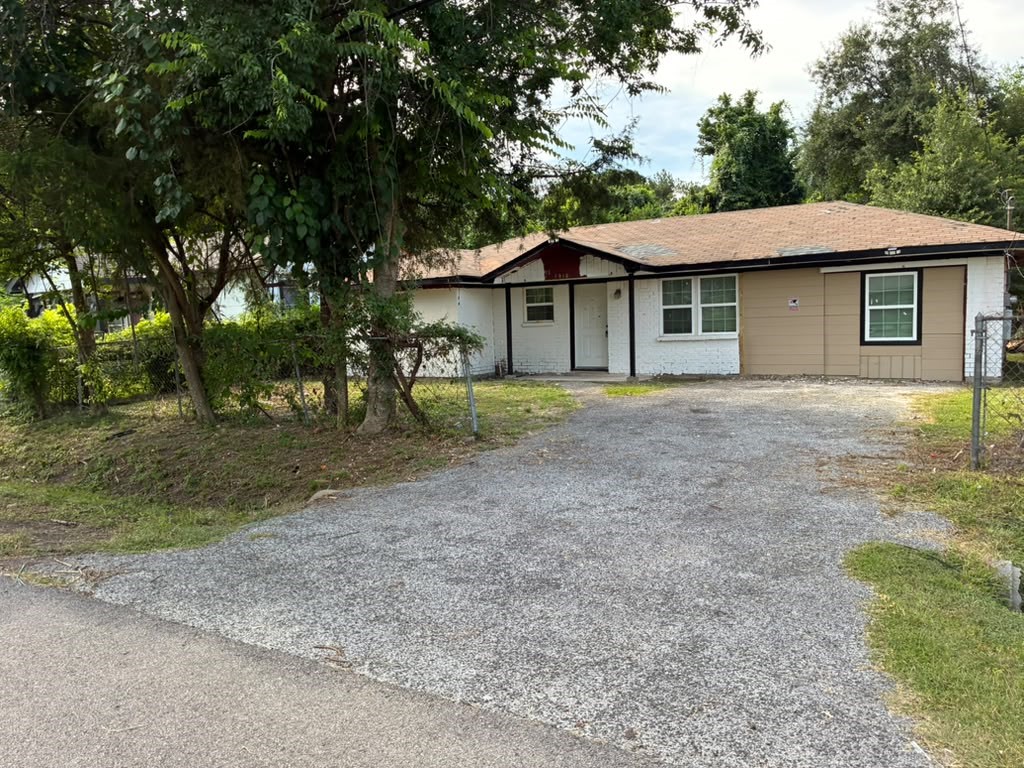1918 Hampton Street Houston, TX 77088 - Photo 1 of 23