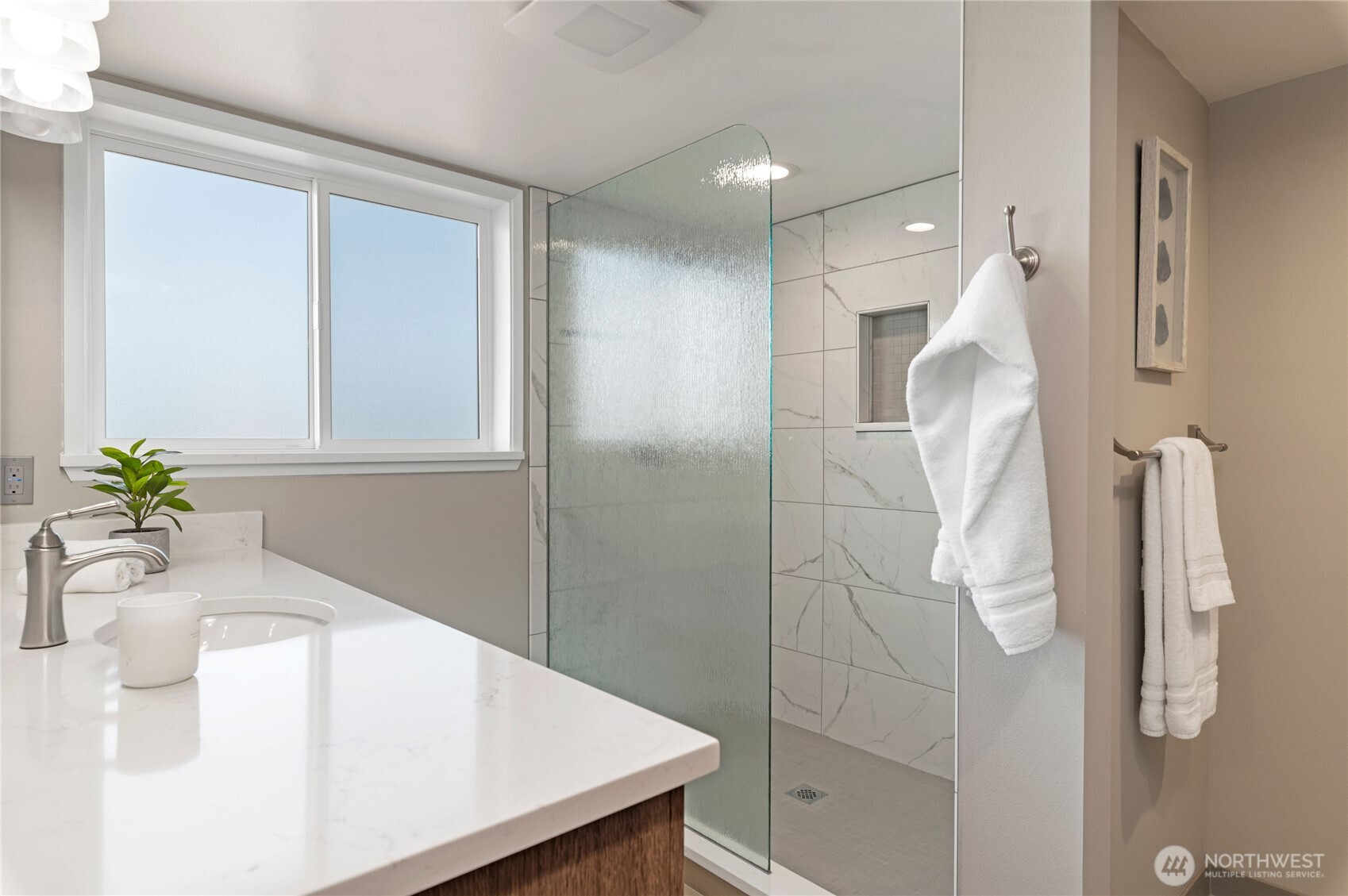 14191 Highway 106 Belfair, WA 98528 - Photo 25 of 40 a bathroom with a shower