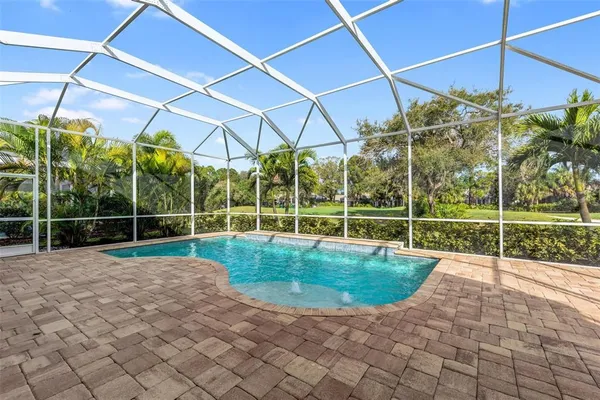 $5,500 | 6715 Curzon Terrace, Bradenton, FL 34201