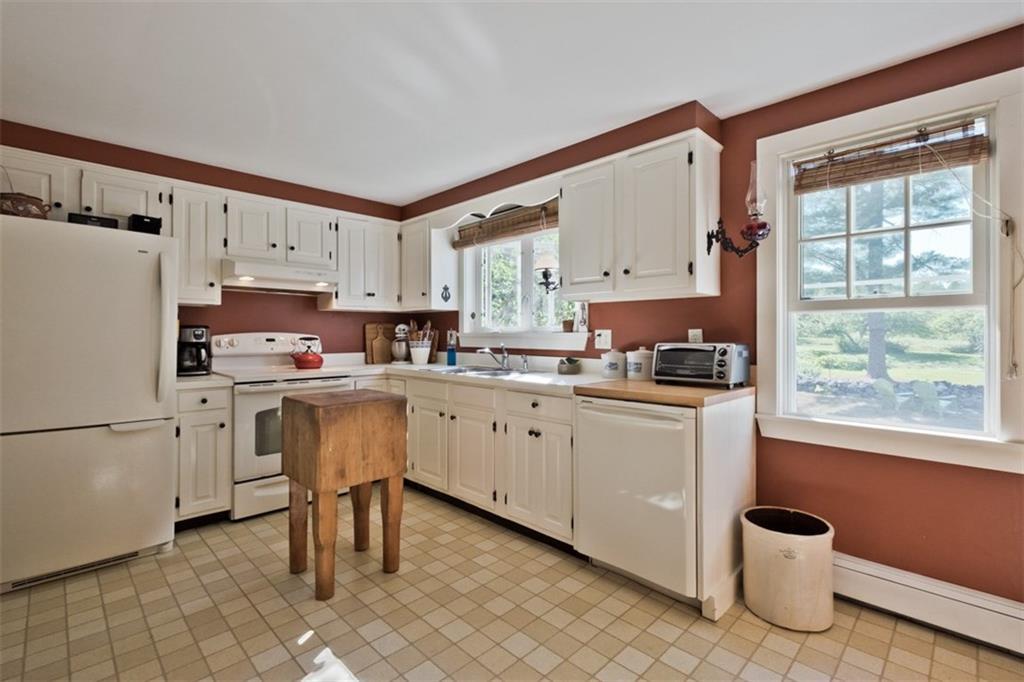 78 Orchard Road Cumberland Center, ME 04021 - Photo 11 of 34 Kitchen