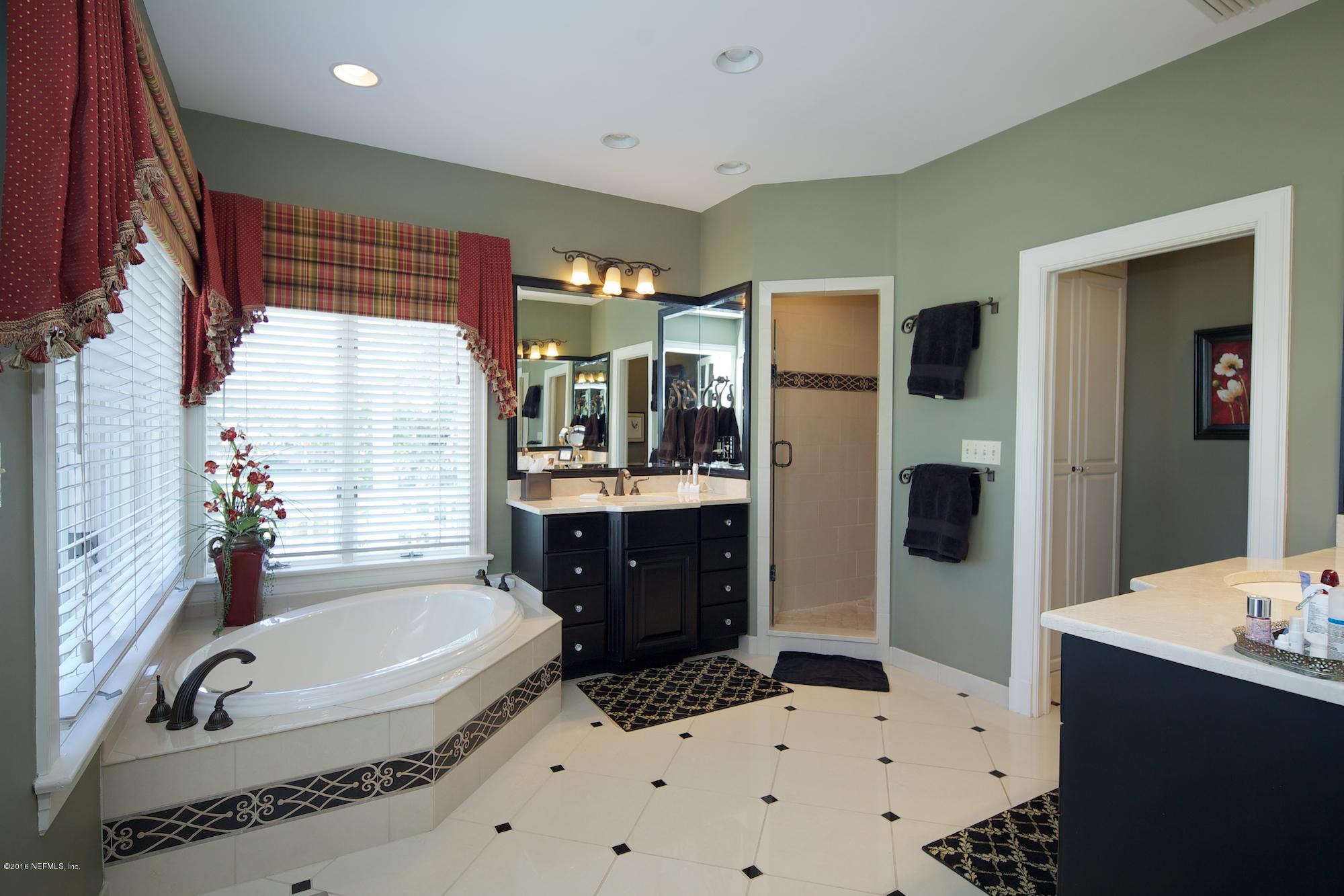 931 Brookwood Road Jacksonville, FL 32207 - Photo 28 of 73 Master Bath