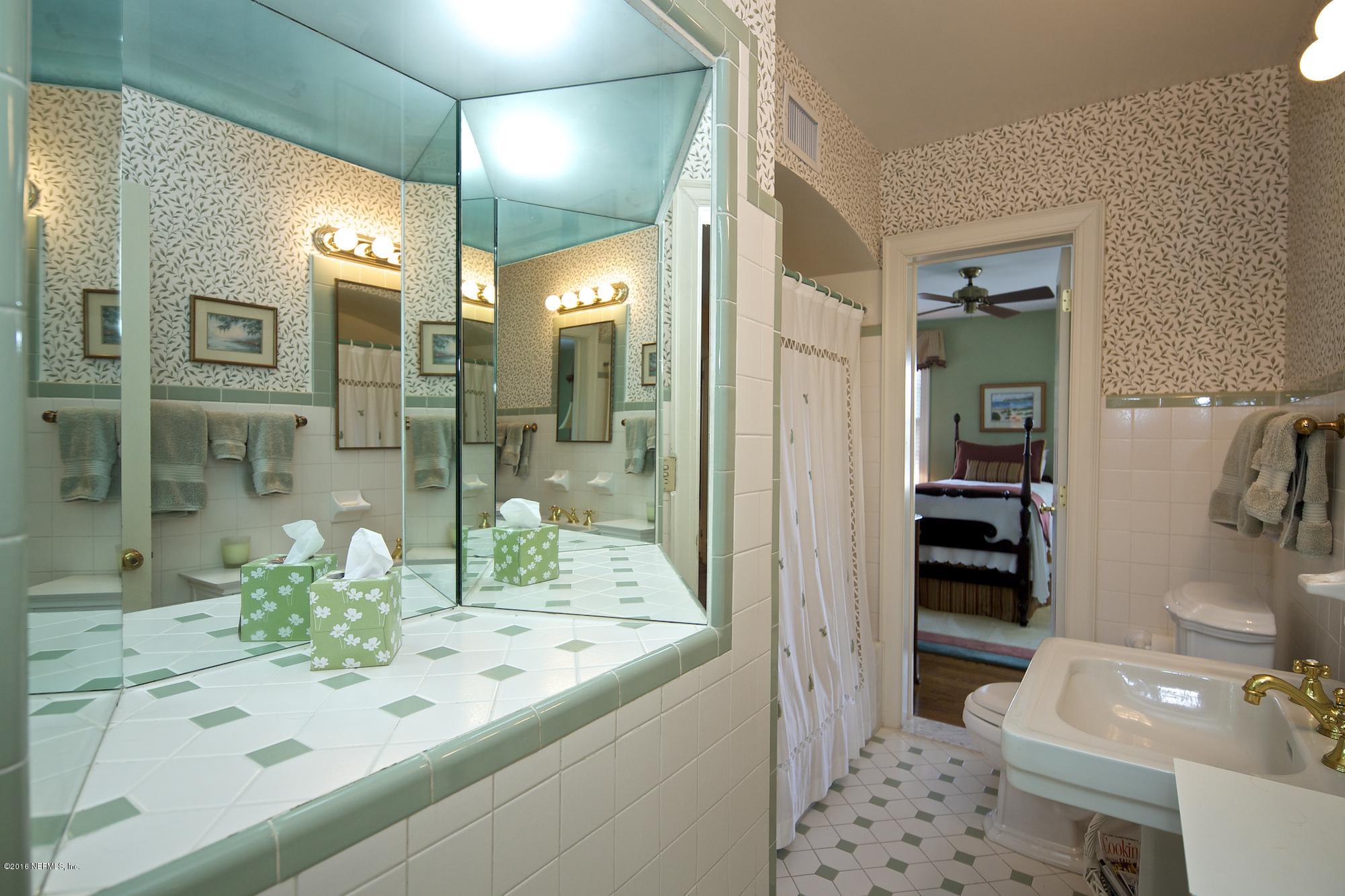 931 Brookwood Road Jacksonville, FL 32207 - Photo 43 of 73 Another Viw of 3rd Bath