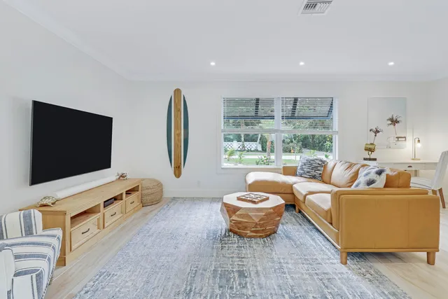 $11,900 | 9 West Riverside Drive, Jupiter, FL 33469