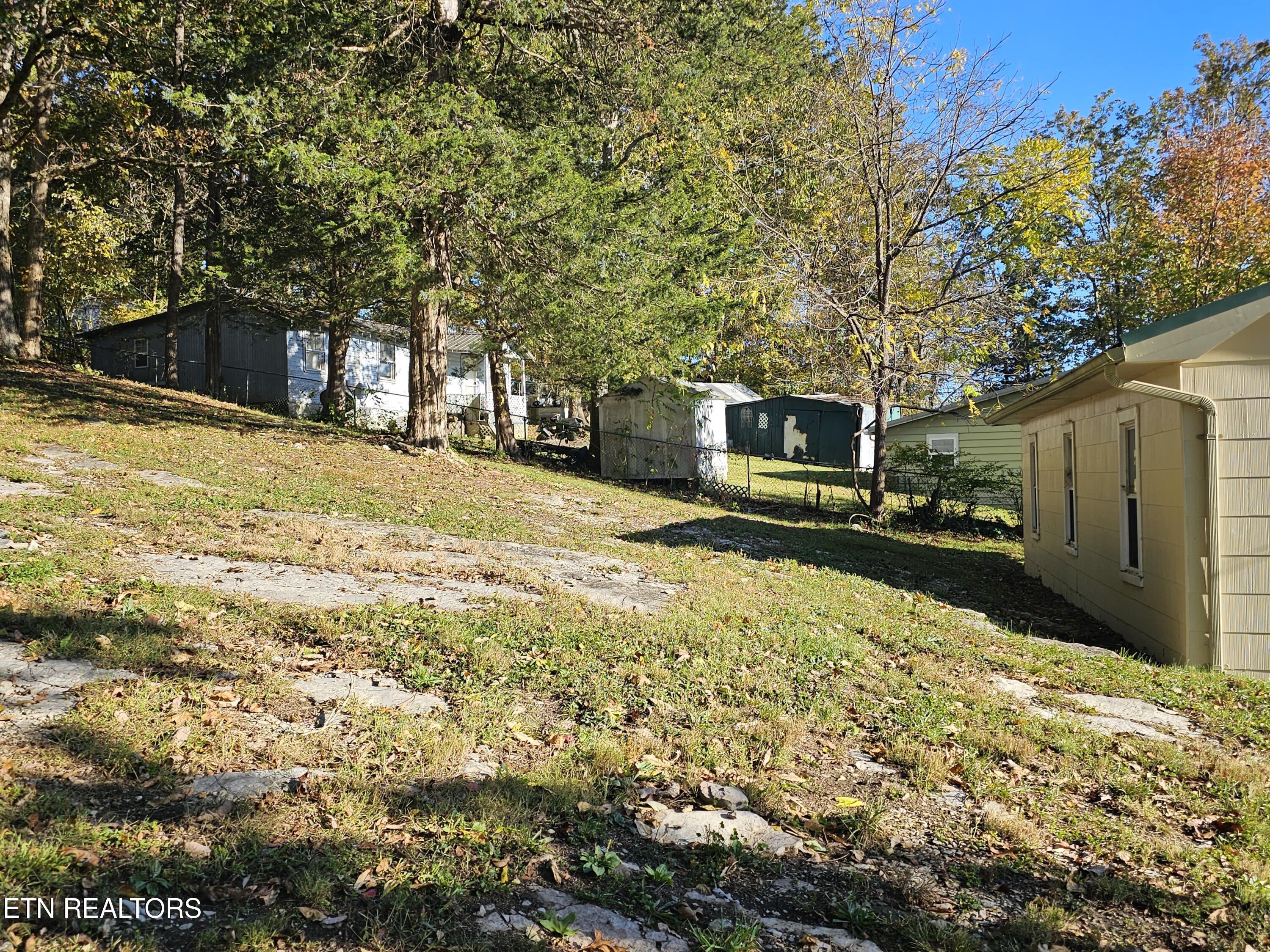 133 Balfour Lane Harrogate, TN 37752 - Photo 17 of 18 20251020_170152