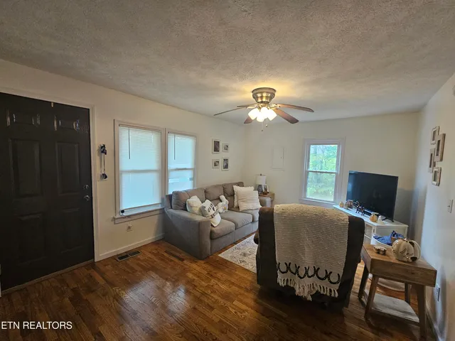 $229,700 | 133 Balfour Lane, Harrogate, TN 37752