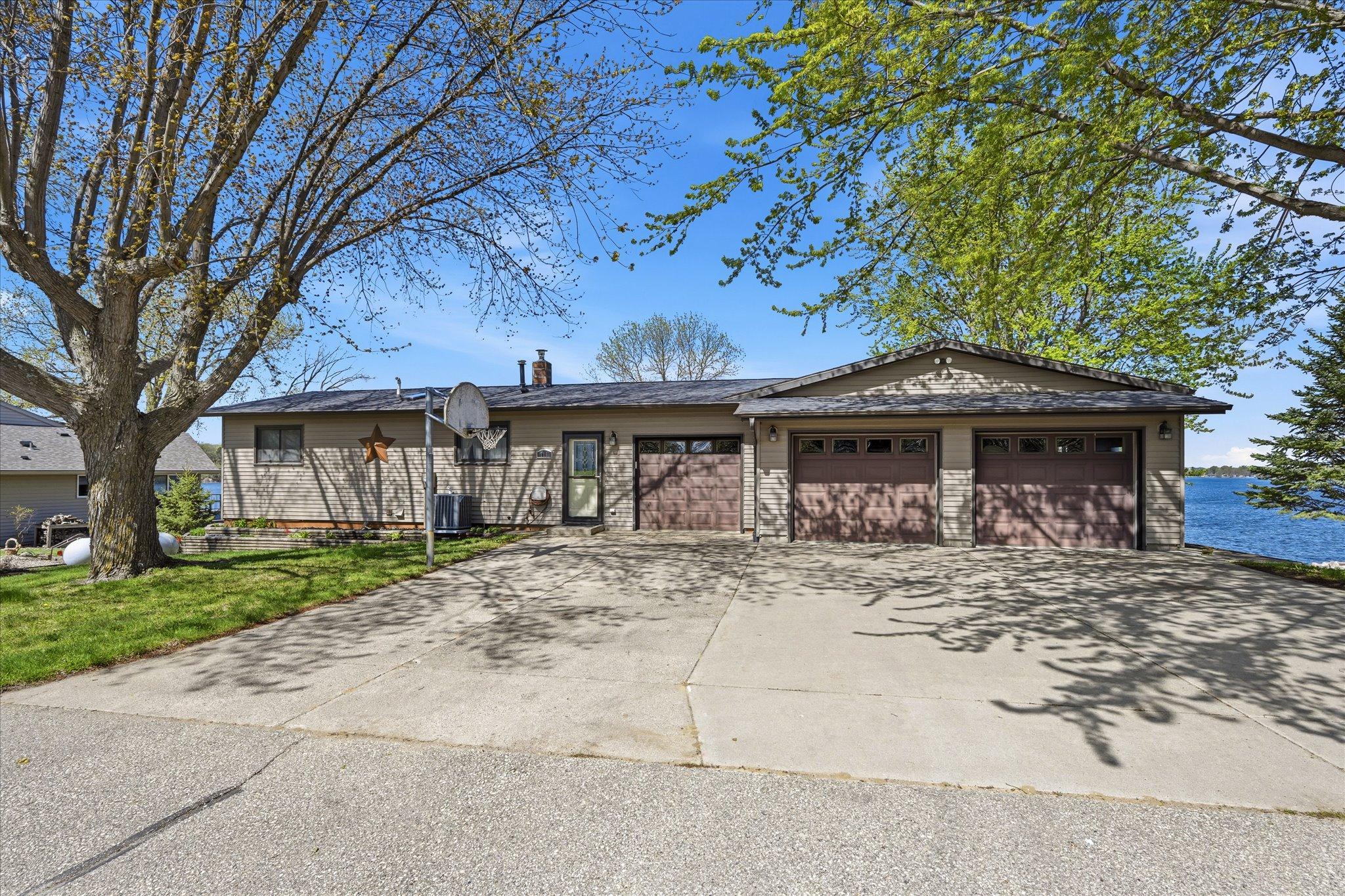 716 Tetonka View Drive Waterville, MN 56096 - Photo 3 of 61