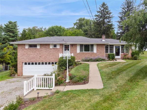 $260,000 | 12629 Deborah Drive, Irwin, PA 15642