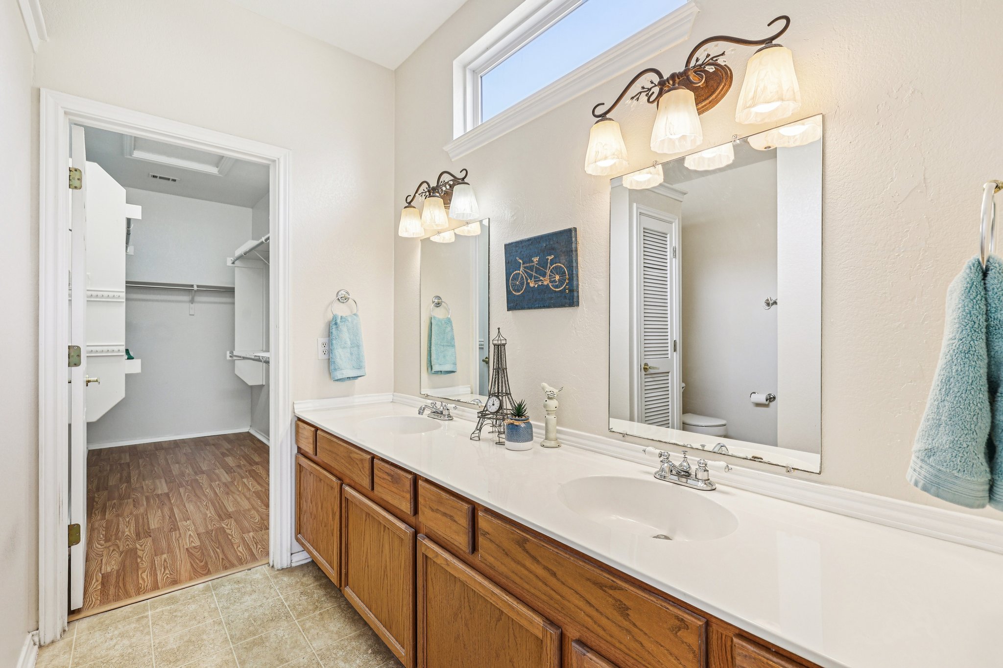 323 Crockett Loop Georgetown, TX 78633 - Photo 17 of 34