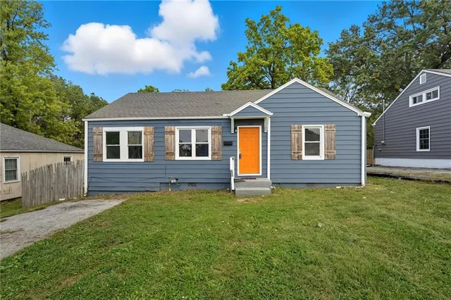 $160,000 | 5609 Oakland Avenue, Kansas City, MO 64129