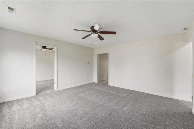 $160,000 | 5609 Oakland Avenue, Kansas City, MO 64129