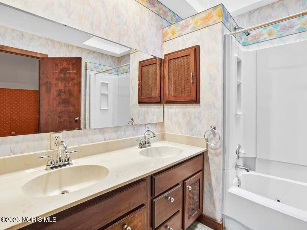 1180 Hidden Ridge Road Toledo, OH 43615 - Photo 18 of 37 18-custom-1180-hidden-ridge-road-toledo-