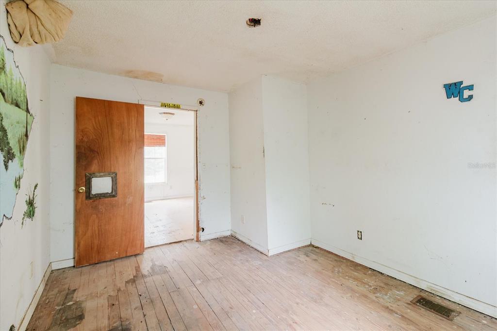 11835 Circle B Road Dade City, FL 33525 - Photo 32 of 65