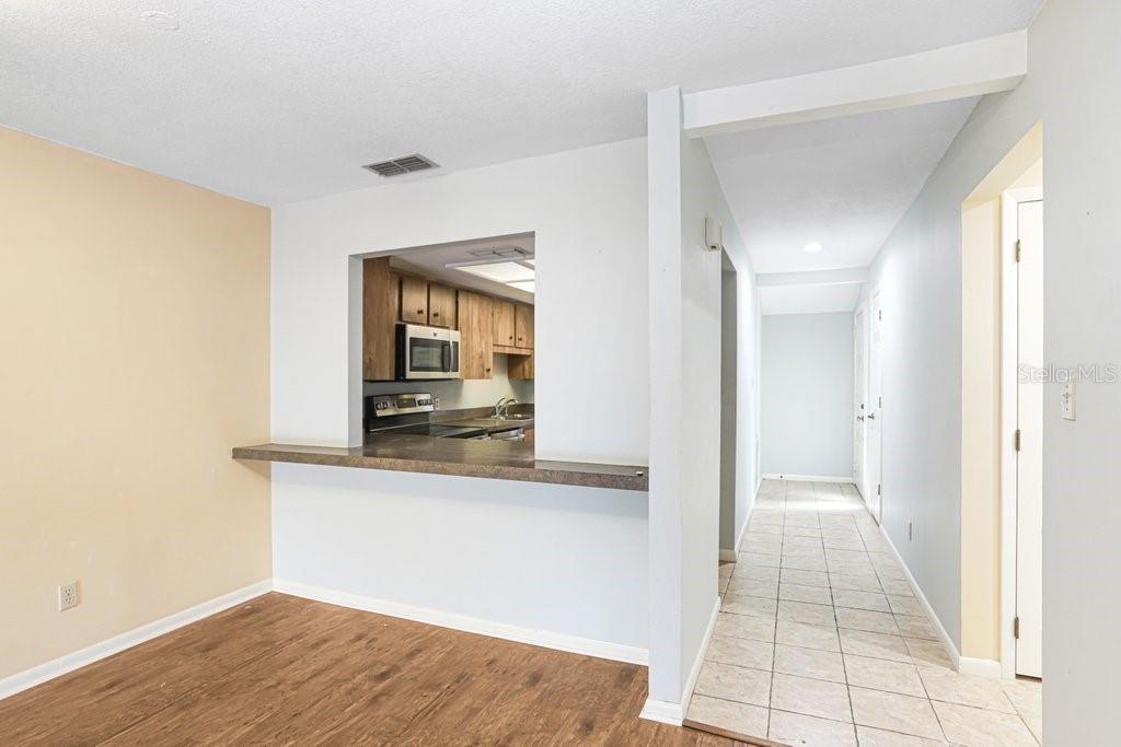 2025 Sylvester Road, Unit C2 Lakeland, FL 33803 - Photo 3 of 28