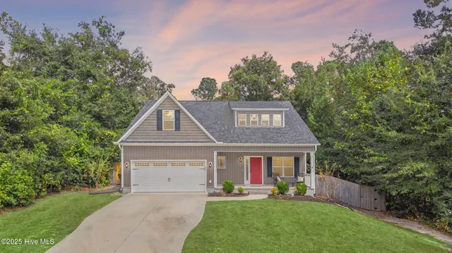 $499,000 | 220 Hickory Lane, Hampstead, NC 28443