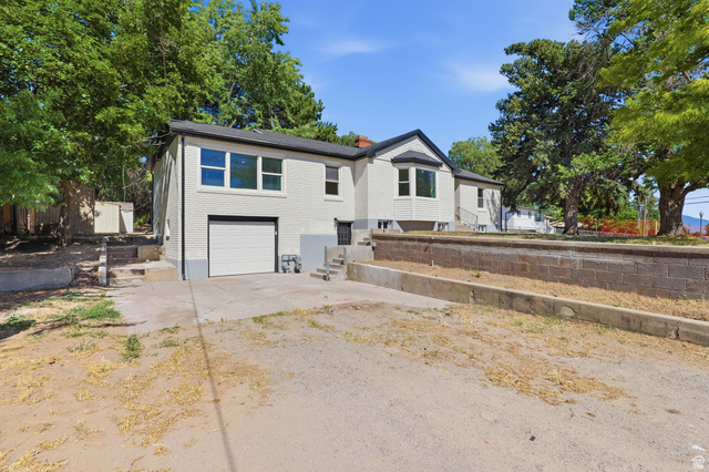1611 Sandhill Road Orem, UT 84058 - Photo 4 of 34