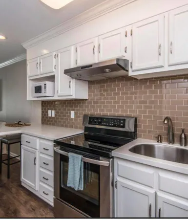 $2,500 | 259 East Bay Street, Unit 9C, Charleston, SC 29401