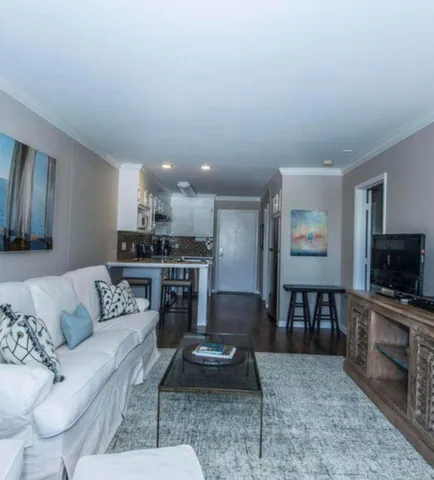 $3,300 | 259 East Bay Street, Unit 9C, Charleston, SC 29401