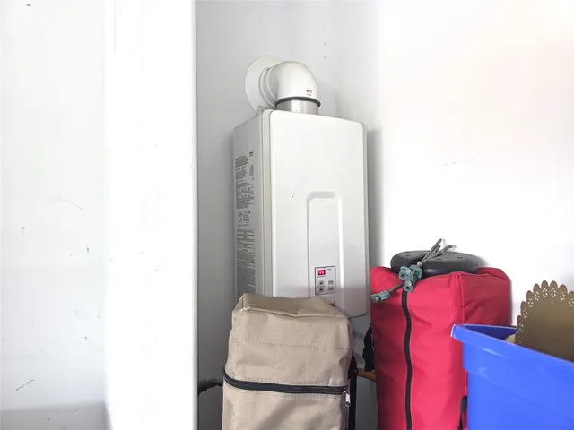 $346,000 | 10618 Sentinel Dome Drive, Rosharon, TX 77583