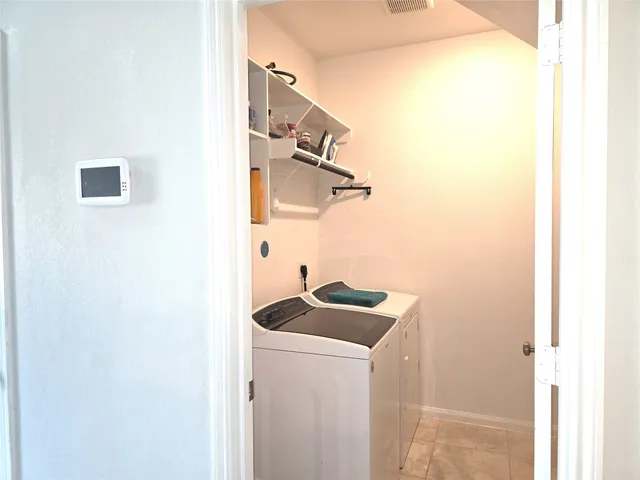 $346,000 | 10618 Sentinel Dome Drive, Rosharon, TX 77583