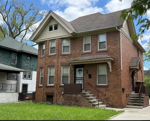 $975 | 70 Holbrook, Detroit, MI 48202