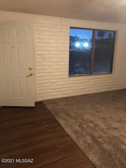 2961 South Lands End Road Tucson, AZ 85713 - Photo 3 of 30 a view of a door