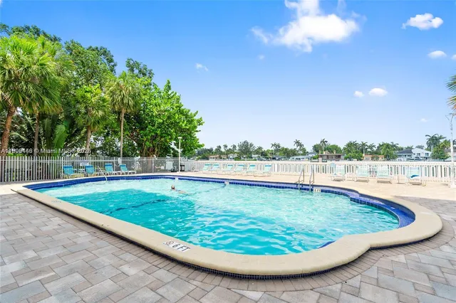 $2,550 | 1455 North Treasure Drive, Unit 3R, North Bay Village, FL 33141