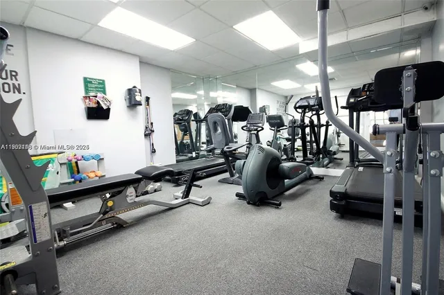 $2,550 | 1455 North Treasure Drive, Unit 3R, North Bay Village, FL 33141