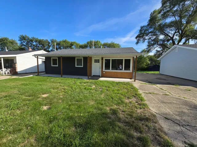 $1,635 | 5525 East 13th Place, Gary, IN 46403