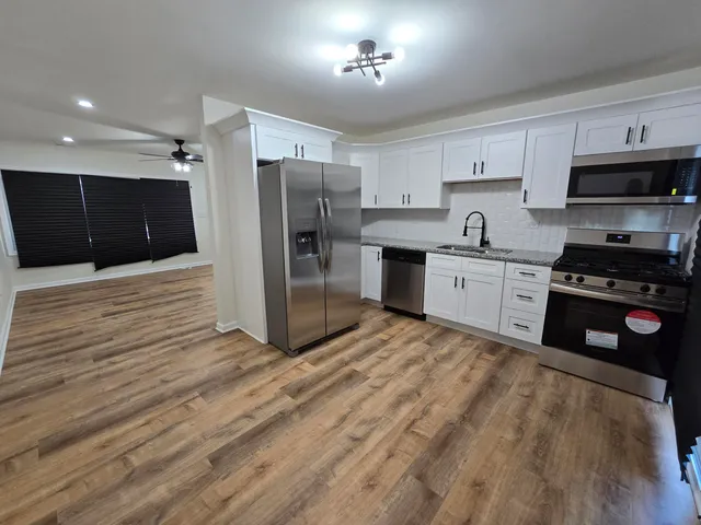 $1,635 | 5525 East 13th Place, Gary, IN 46403