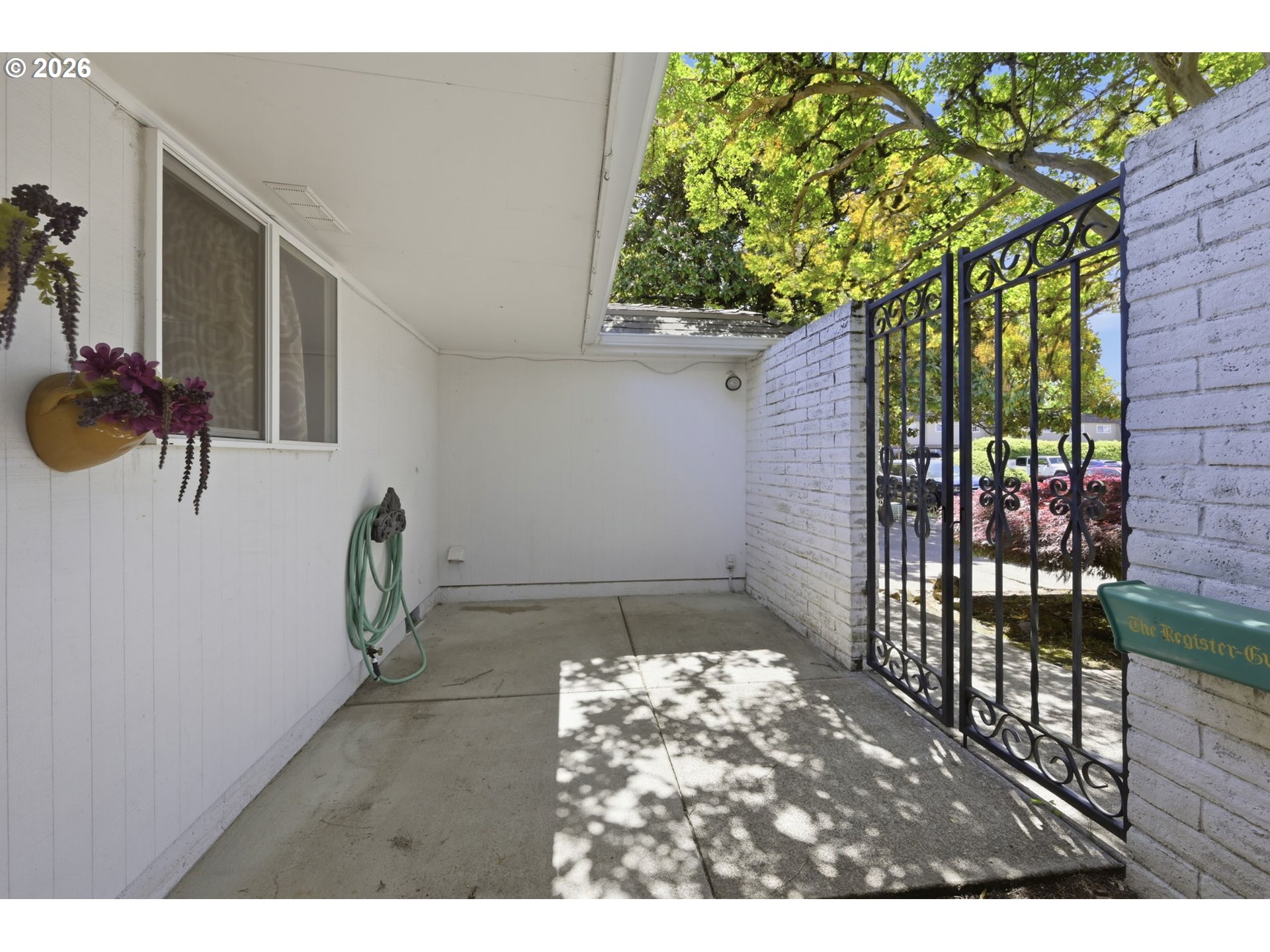 1665 Adkins Street Eugene, OR 97401 - Photo 5 of 46