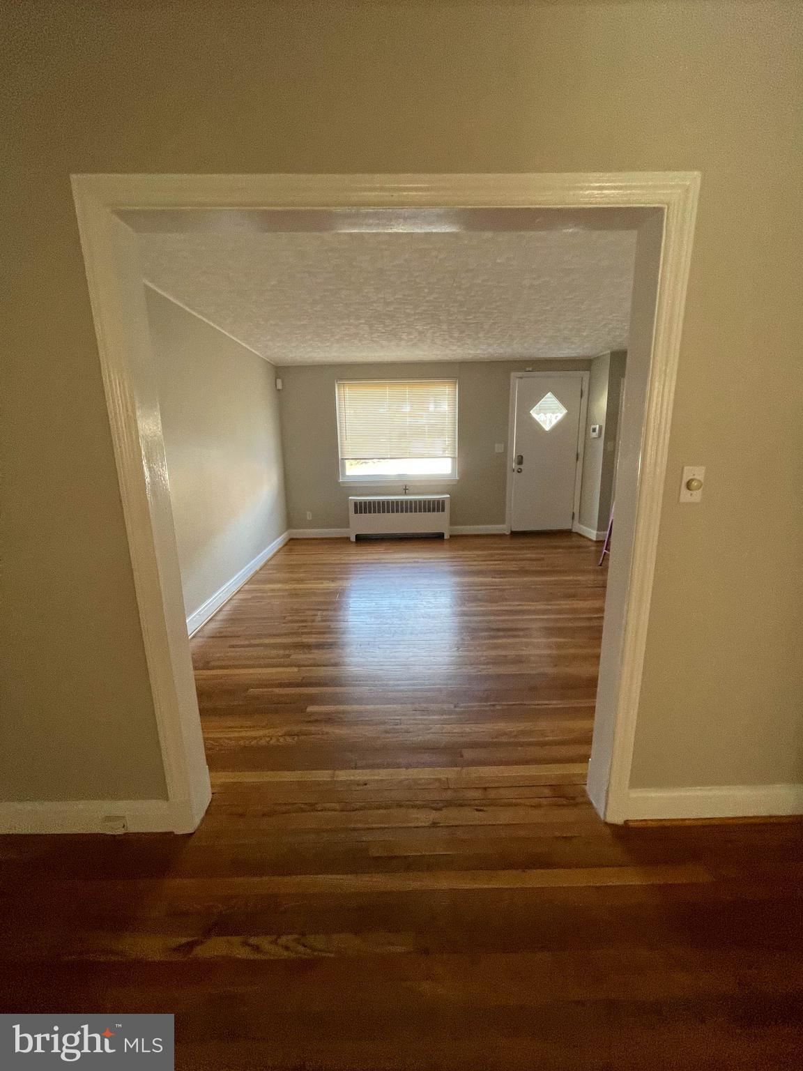 8613 Willow Oak Road Baltimore, MD 21234 - Photo 5 of 30 Living Room
