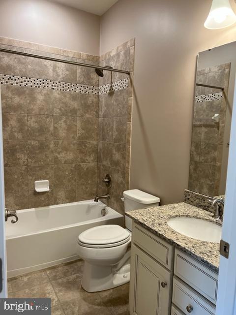 103 Quarry Point Road Malvern, PA 19355 - Photo 5 of 9 Hall Bath