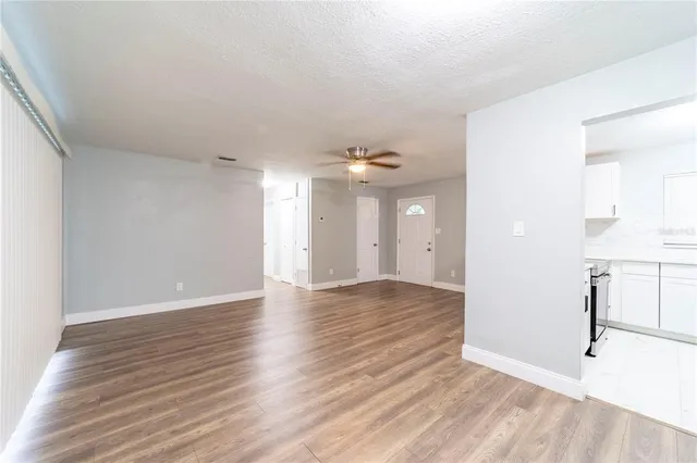 $2,000 | 51 North Cortez Avenue, Winter Springs, FL 32708